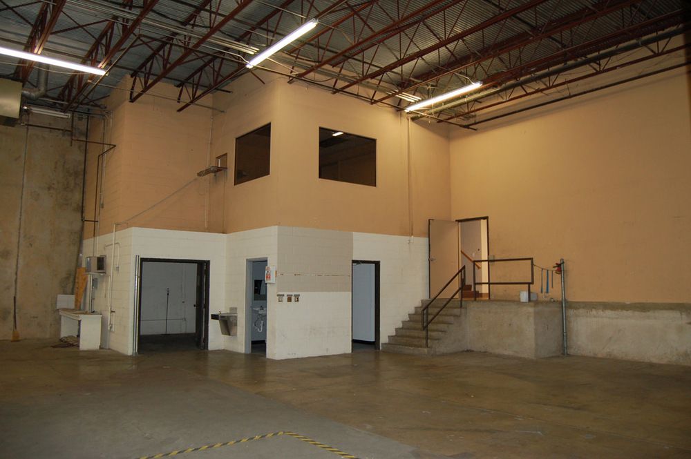 Industrial Office/Warehouse For Sale Or Lease: 6901 W 70th St, Shreveport, LA 71129